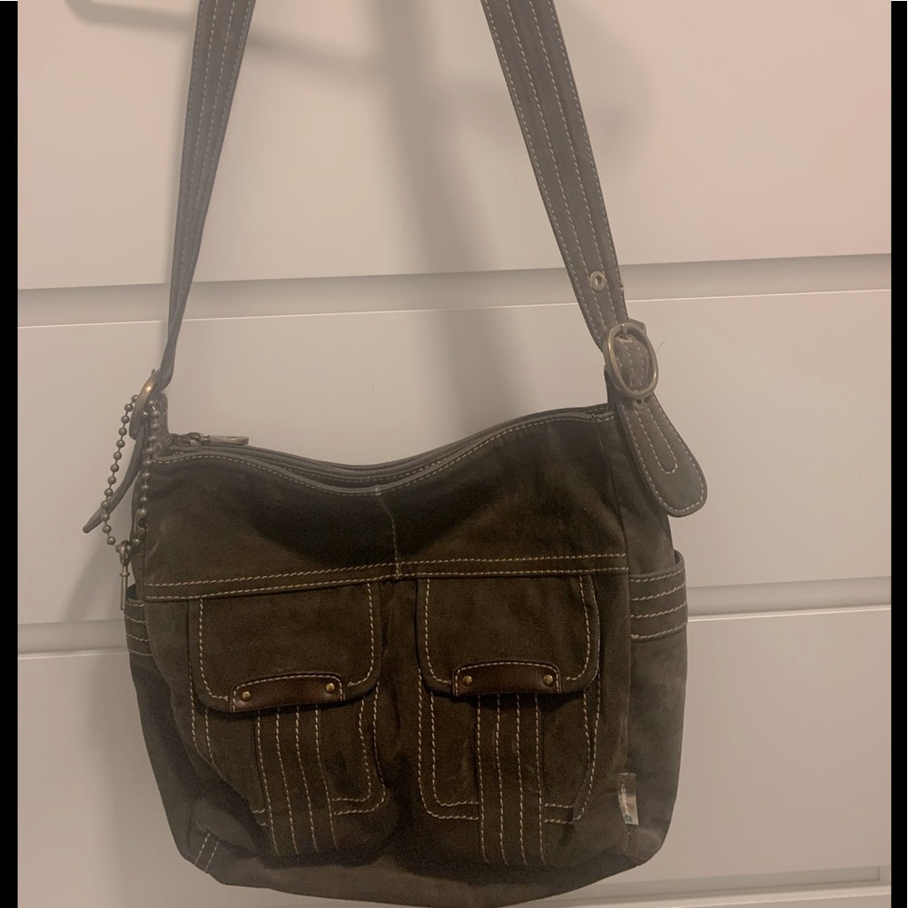 Brown Fossil Messenger bag.  Great condition from non smoking home.